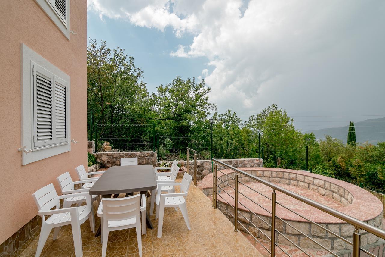 Apartments Mitrovic ลุชทิตซา ภายนอก รูปภาพ