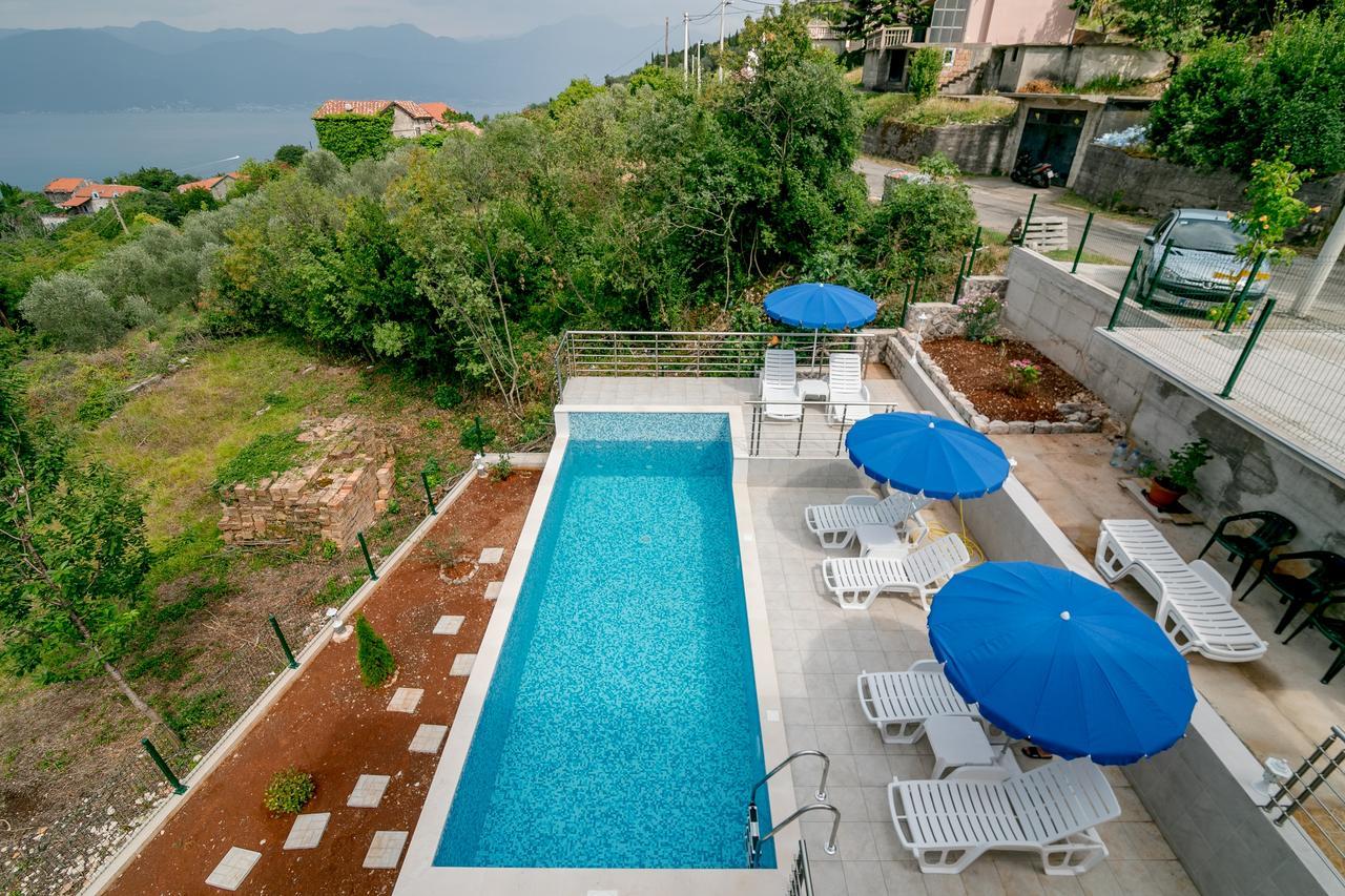 Apartments Mitrovic ลุชทิตซา ภายนอก รูปภาพ