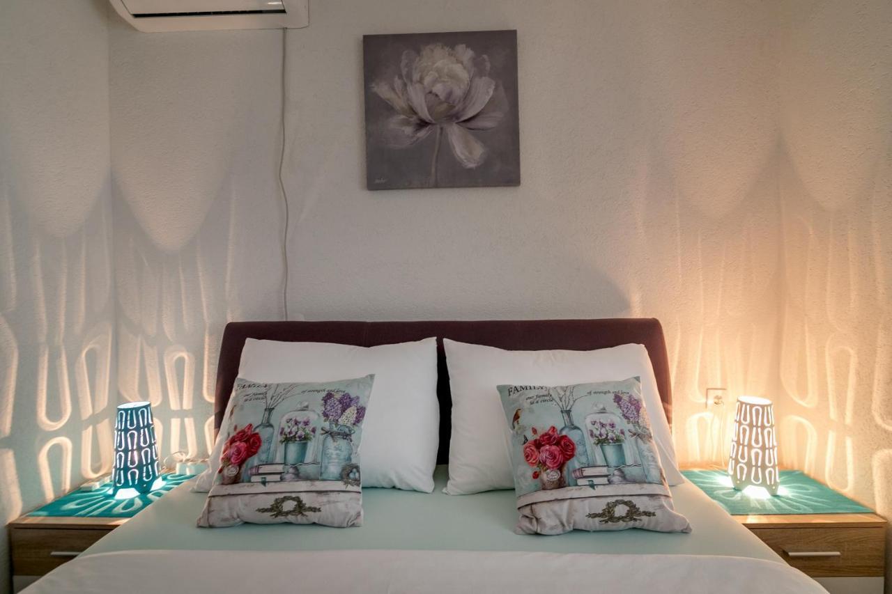 Apartments Mitrovic ลุชทิตซา ภายนอก รูปภาพ
